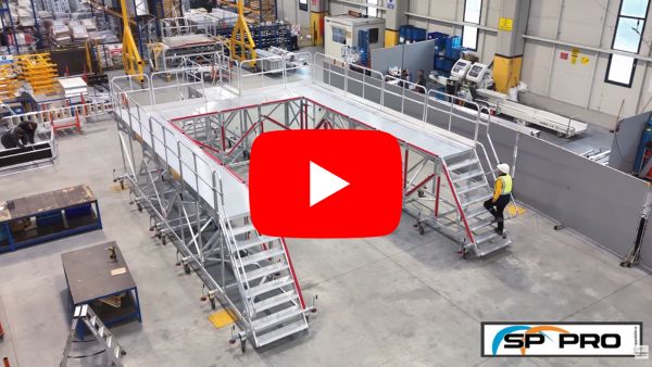 Specialbyggd frontplattform