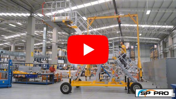 Höj & sänkbar åtkomstplattform